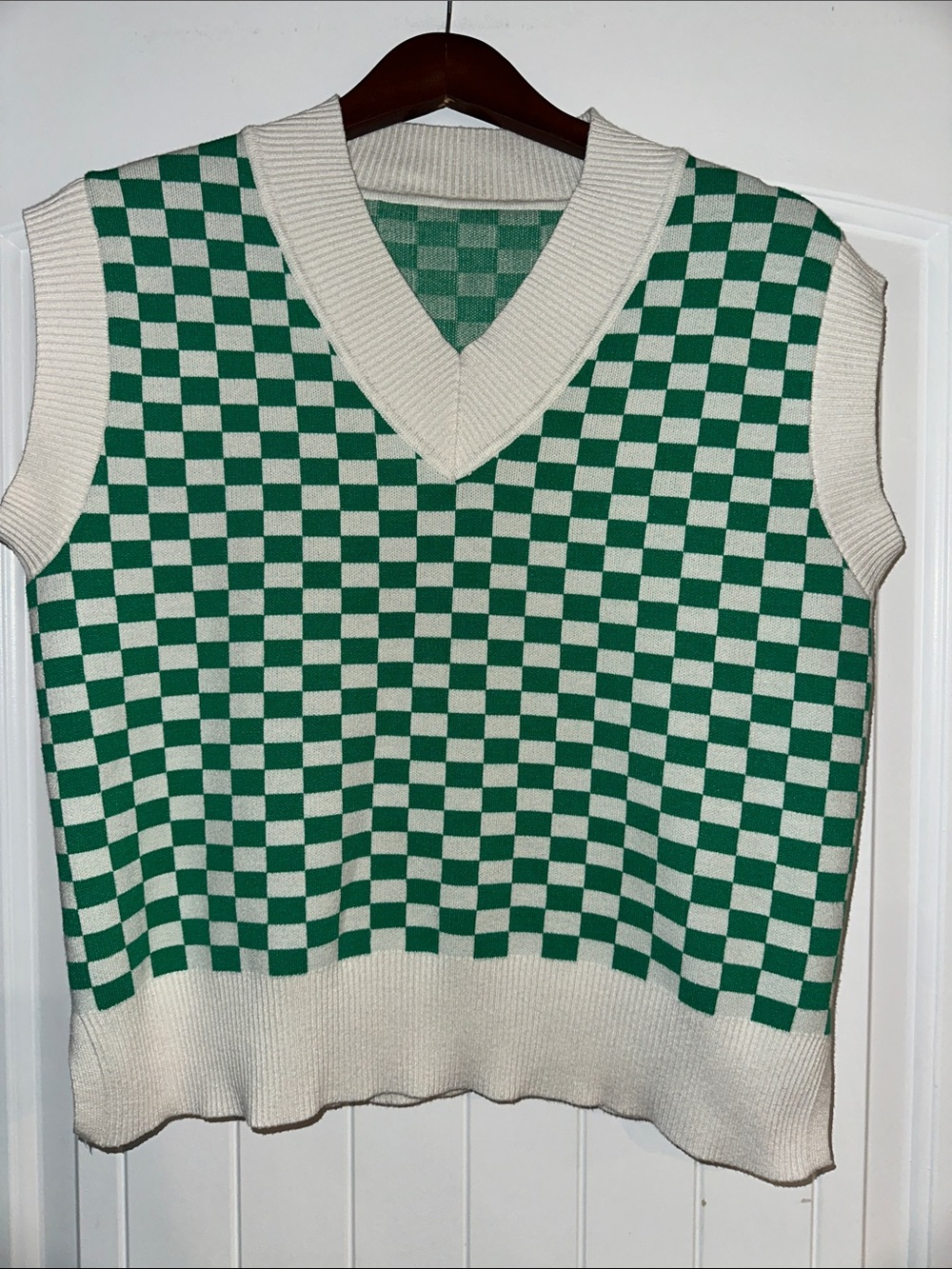 Classic V-Neck Checker Knit Vest - Green & Cream